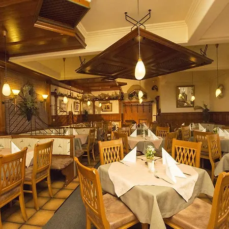Jagdhof Апартаменты *